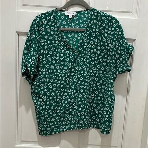 Gilli Green Leopard Print Blouse